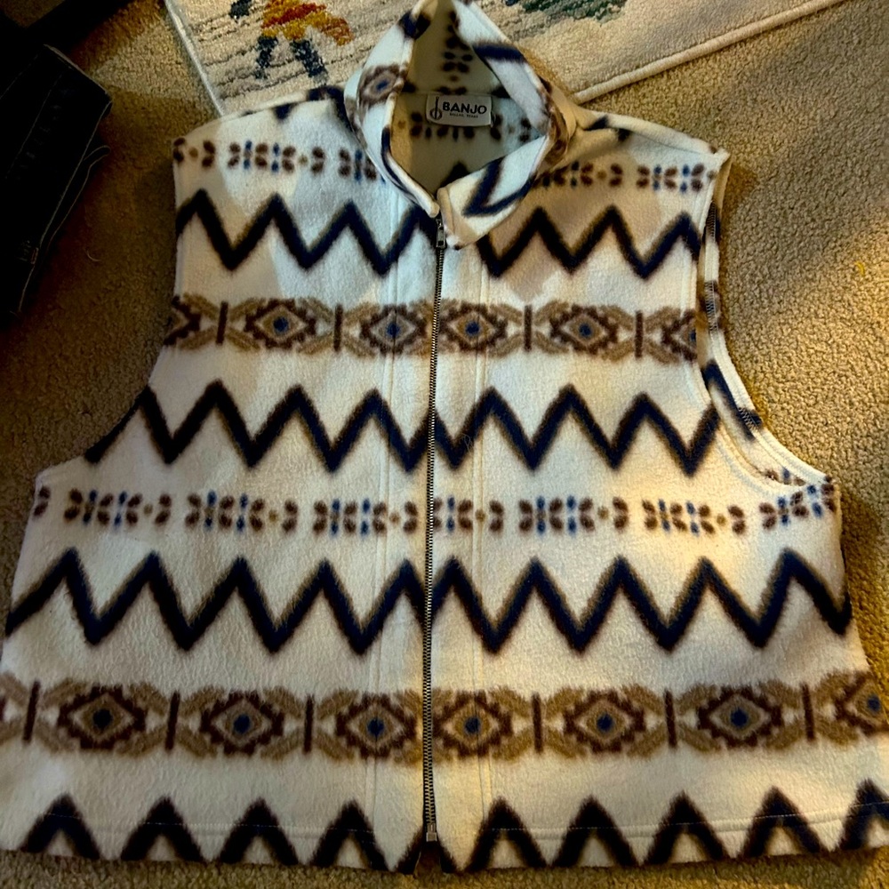 Women’s banjo fleece vest
